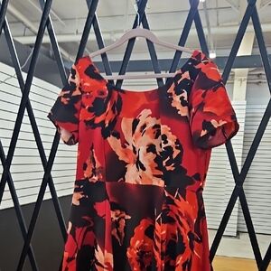 Elegant Floral Mini Dress in Red and Black